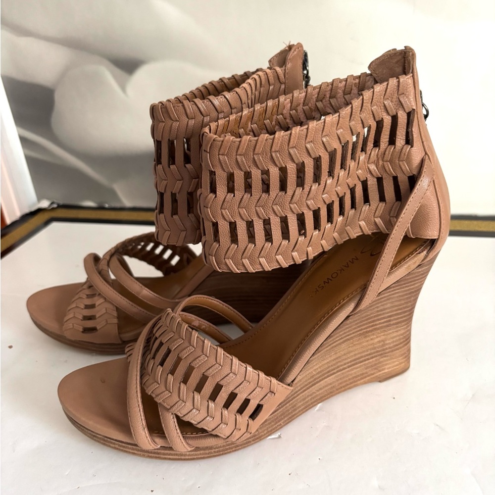 B.Makowsky wedge sandals